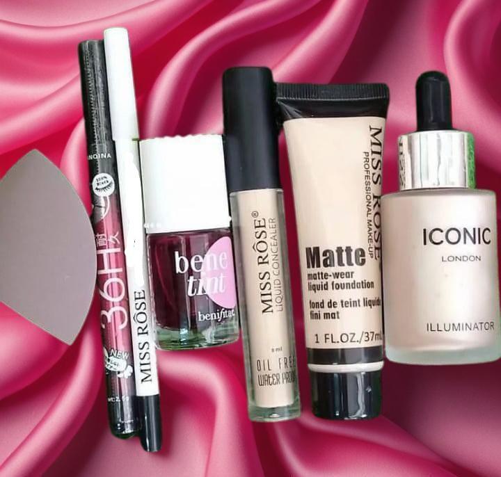 7-in-1 Makeup Kit – Matte Foundation, Concealer & Illuminator