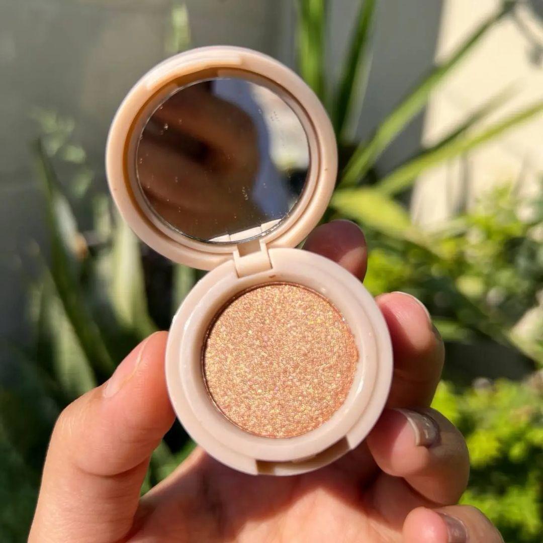2-in-1 Blush & Highlighter with Sponge